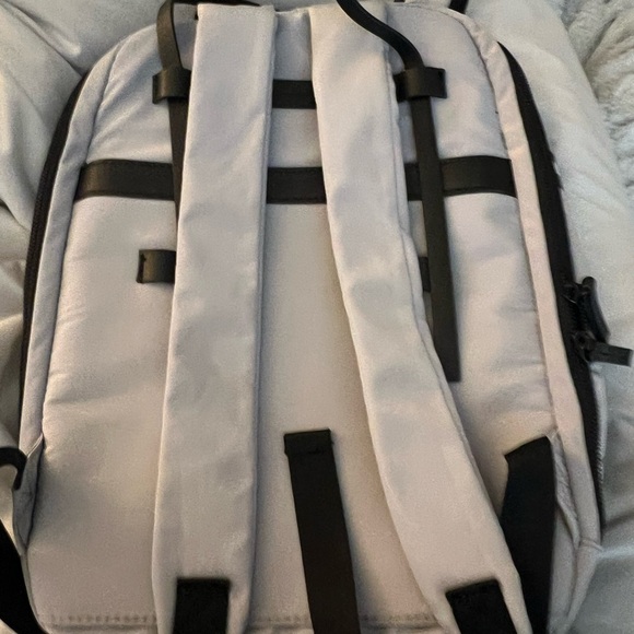 Steve Madden backpack - Picture 3 of 3